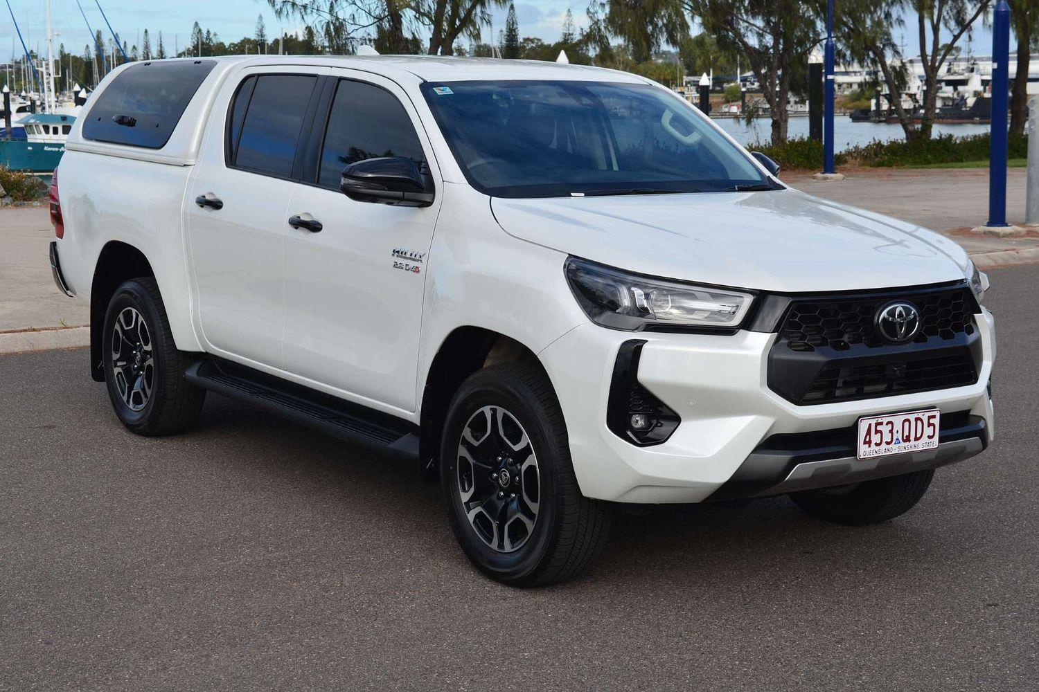 Image of 2024 Toyota Hilux SR5