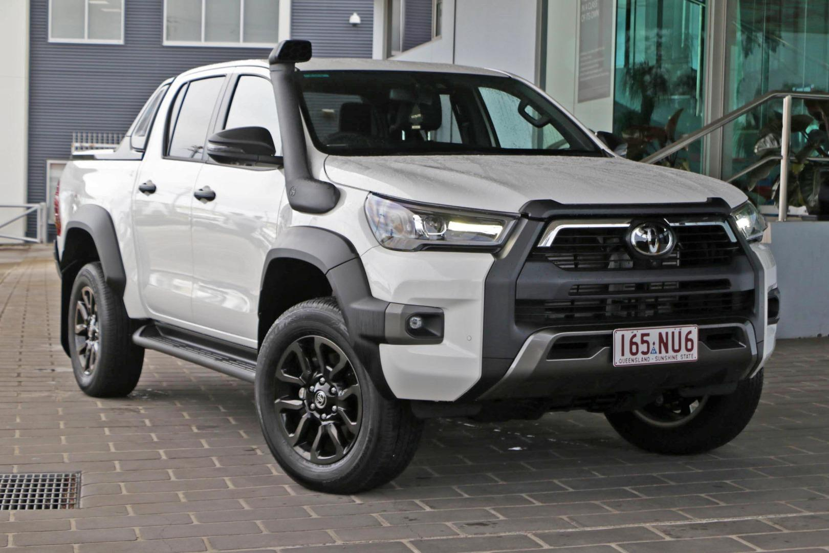 Image of 2025 Toyota Hilux 4x4 Rogue