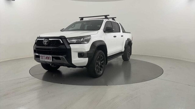 Image of 2024 Toyota Hilux 4x4 Rogue