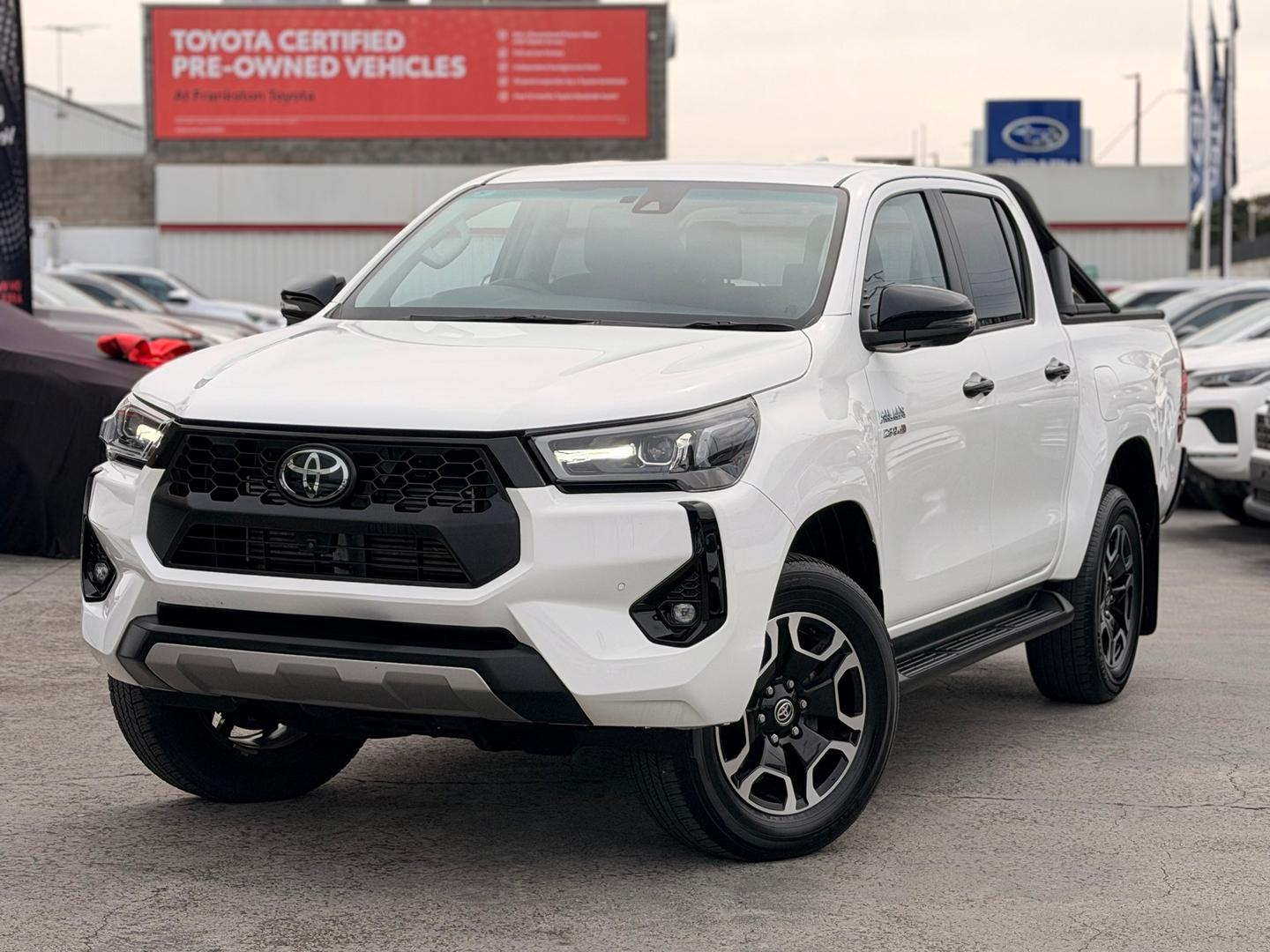 Image of 2024 Toyota Hilux SR5