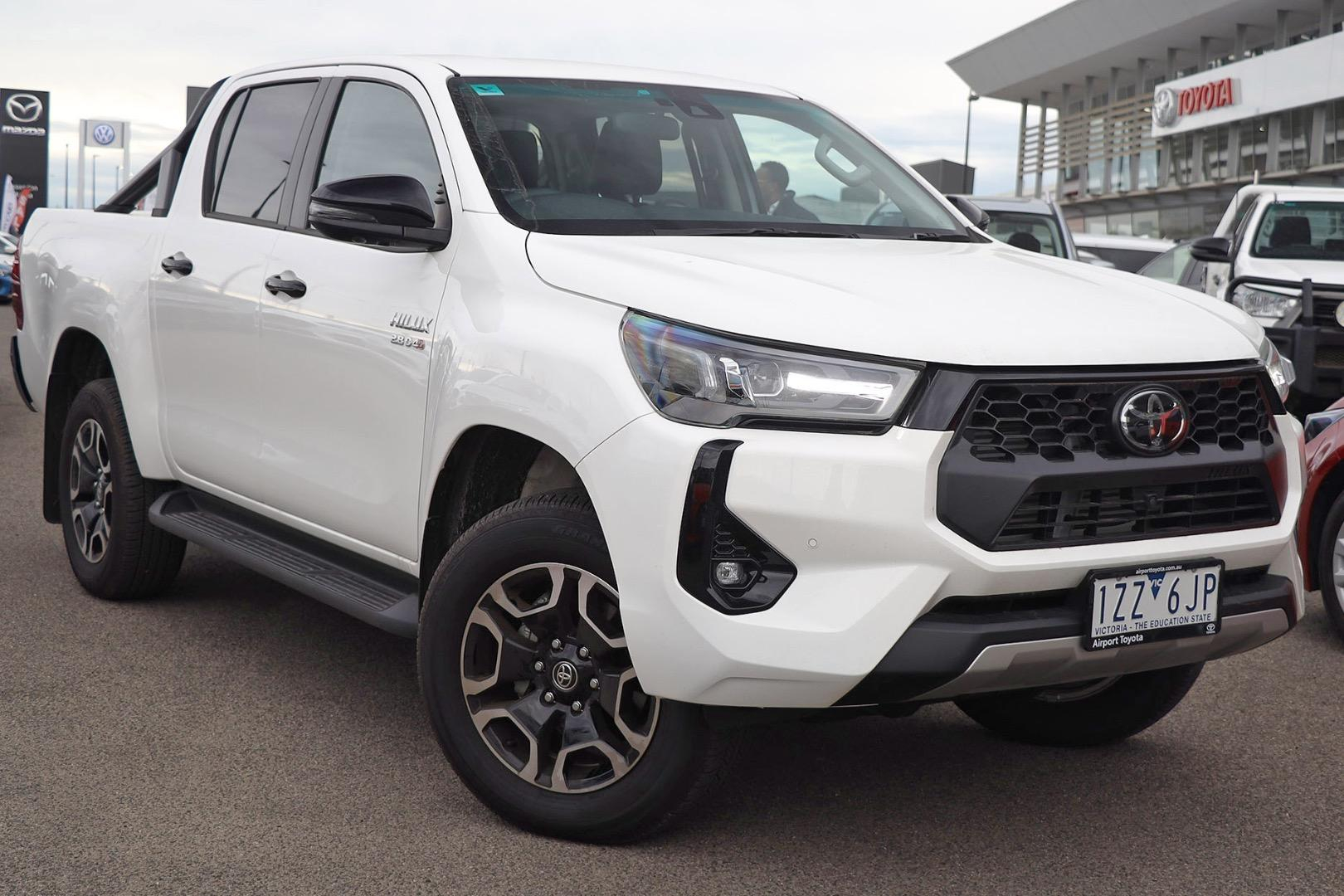 Image of 2024 Toyota Hilux SR5