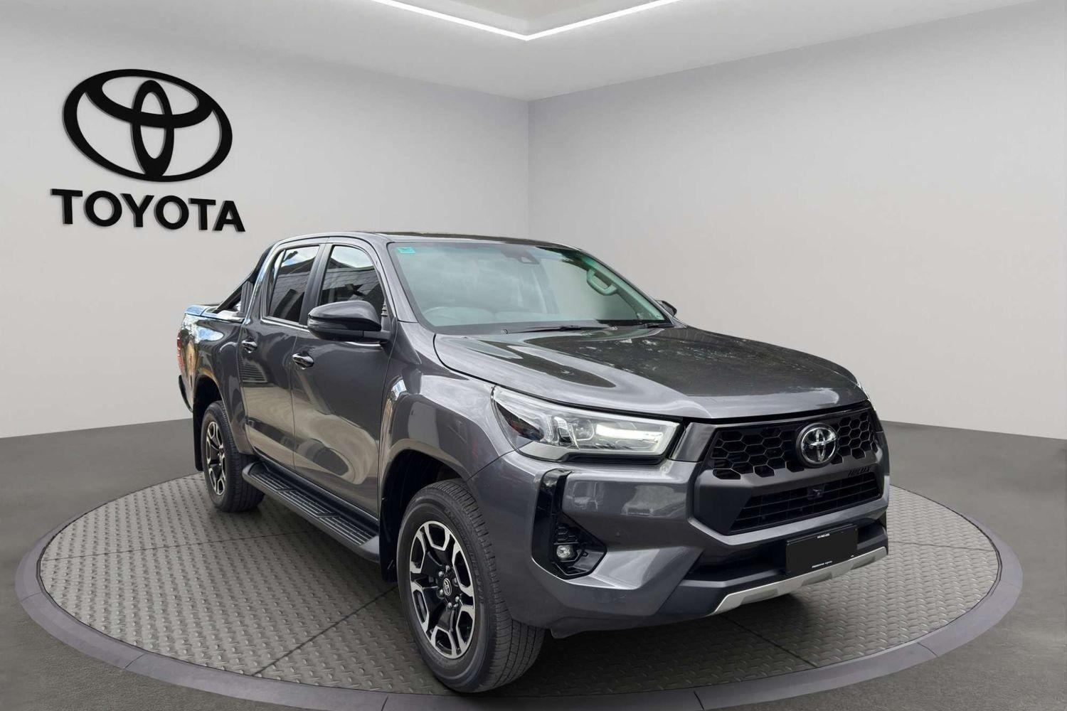 Image of 2024 Toyota Hilux SR5