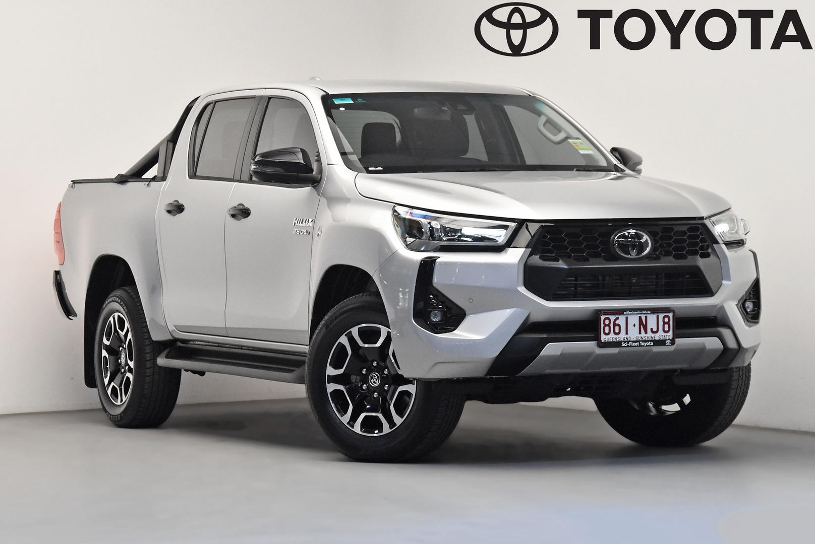 Image of 2025 Toyota Hilux 4x4 SR5