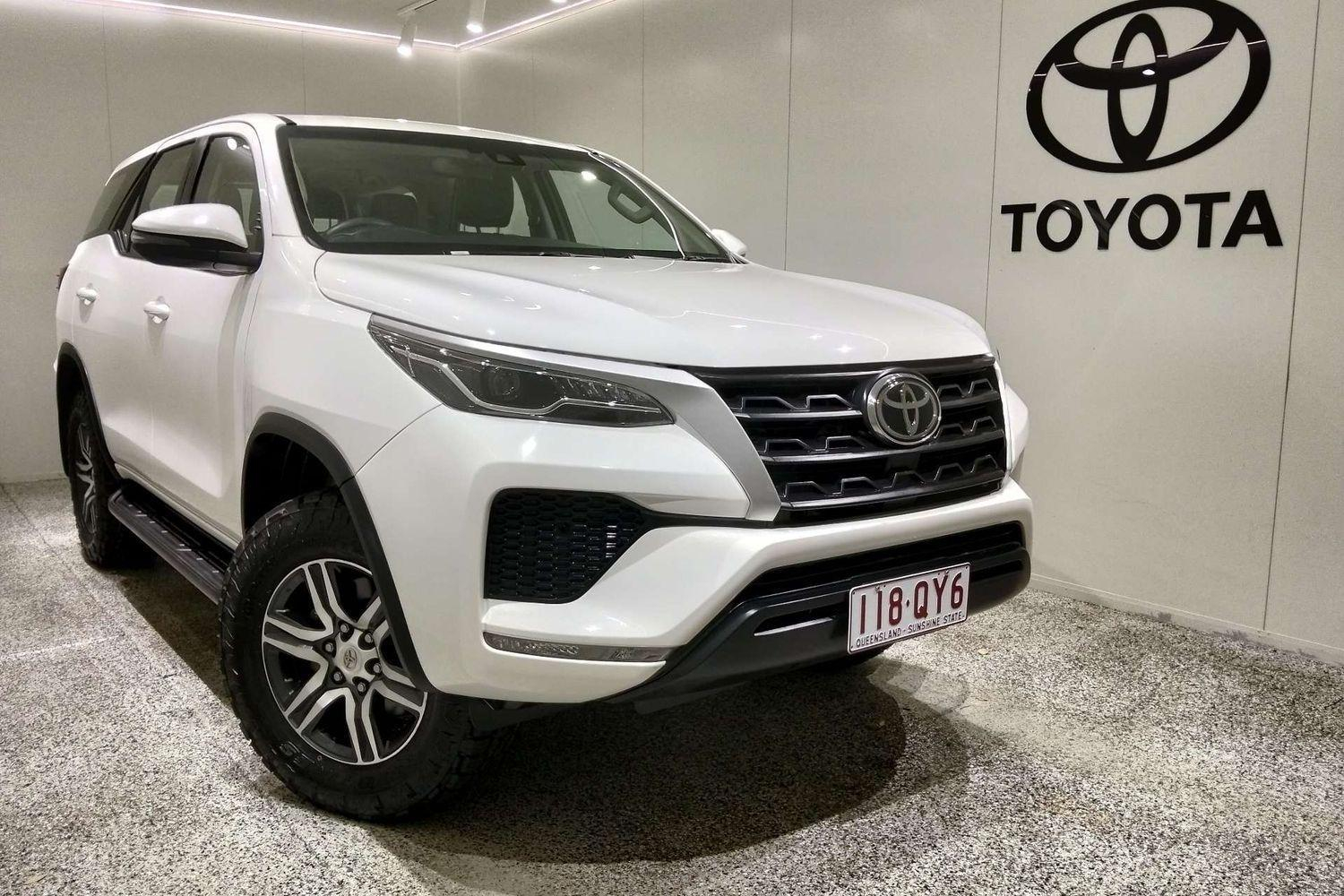 Image of 2022 Toyota Fortuner GX