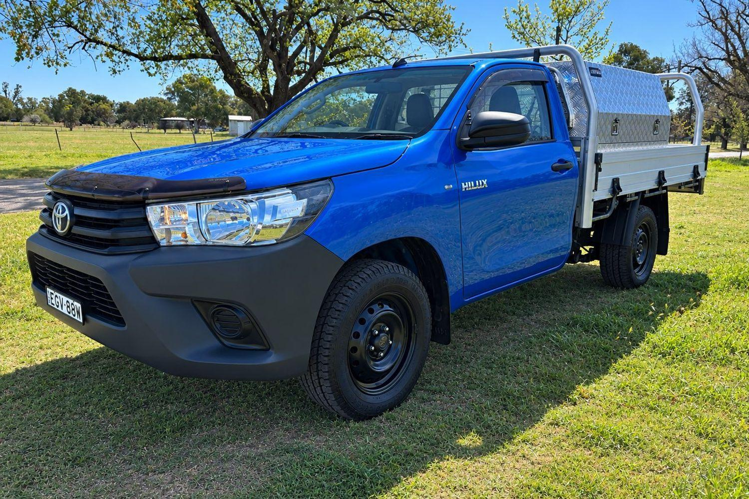 Image of 2019 Toyota Hilux 4x2 Workmate