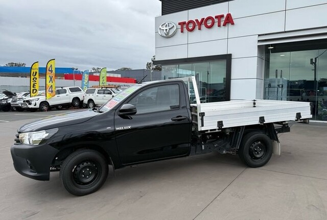 Image of 2020 Toyota Hilux 4x2 Workmate