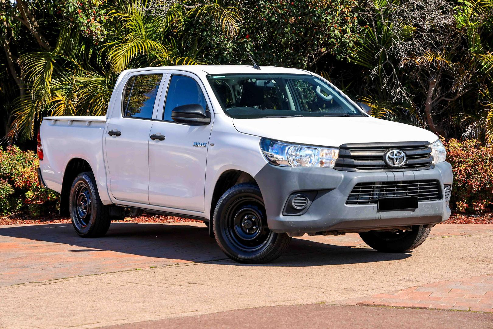 Image of 2019 TOYOTA Hilux 4x2 Workmate