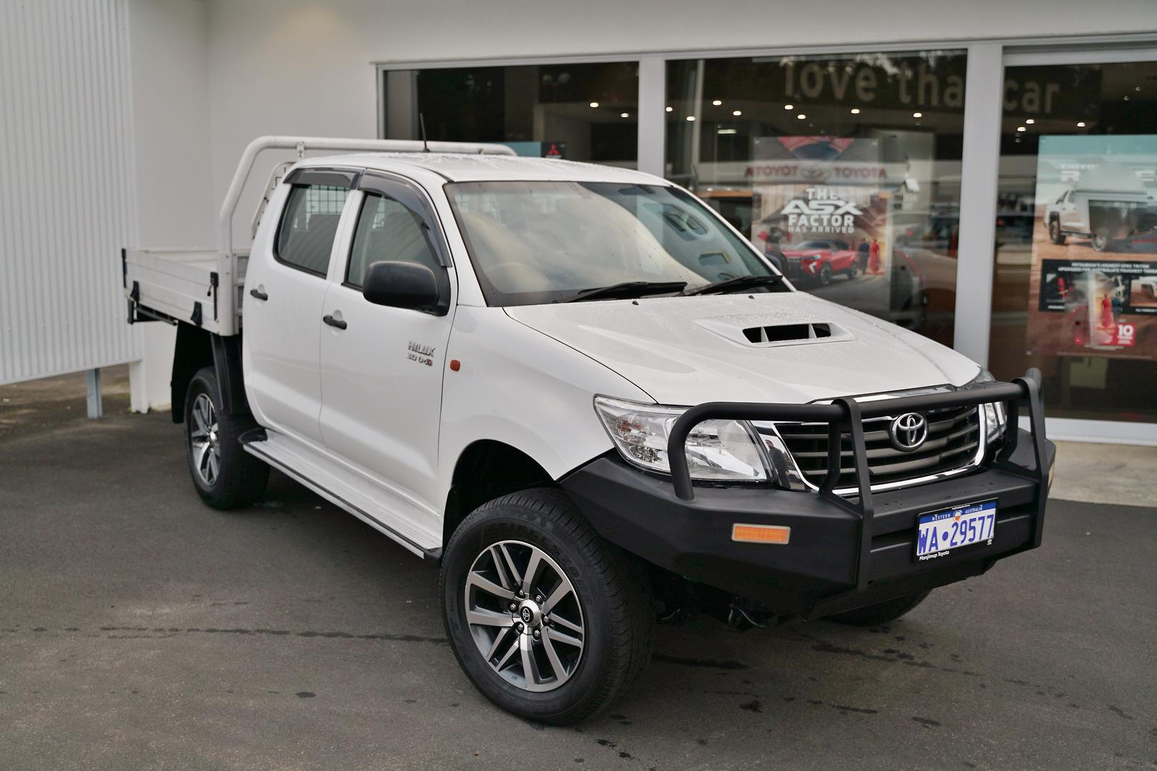 Image of 2014 Toyota Hilux SR