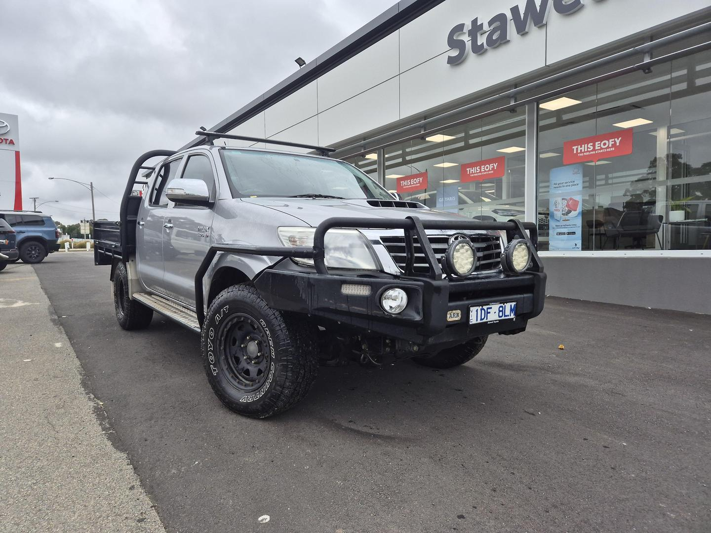 Image of 2015 Toyota Hilux 4x4 SR5