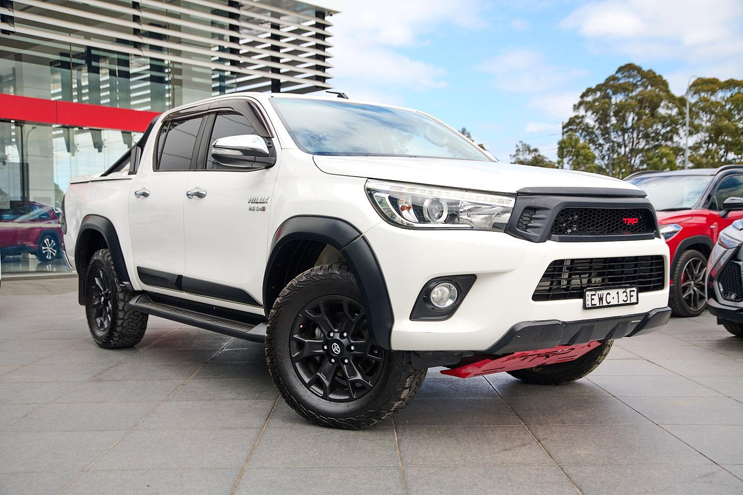 Image of 2017 Toyota HILUX SR5