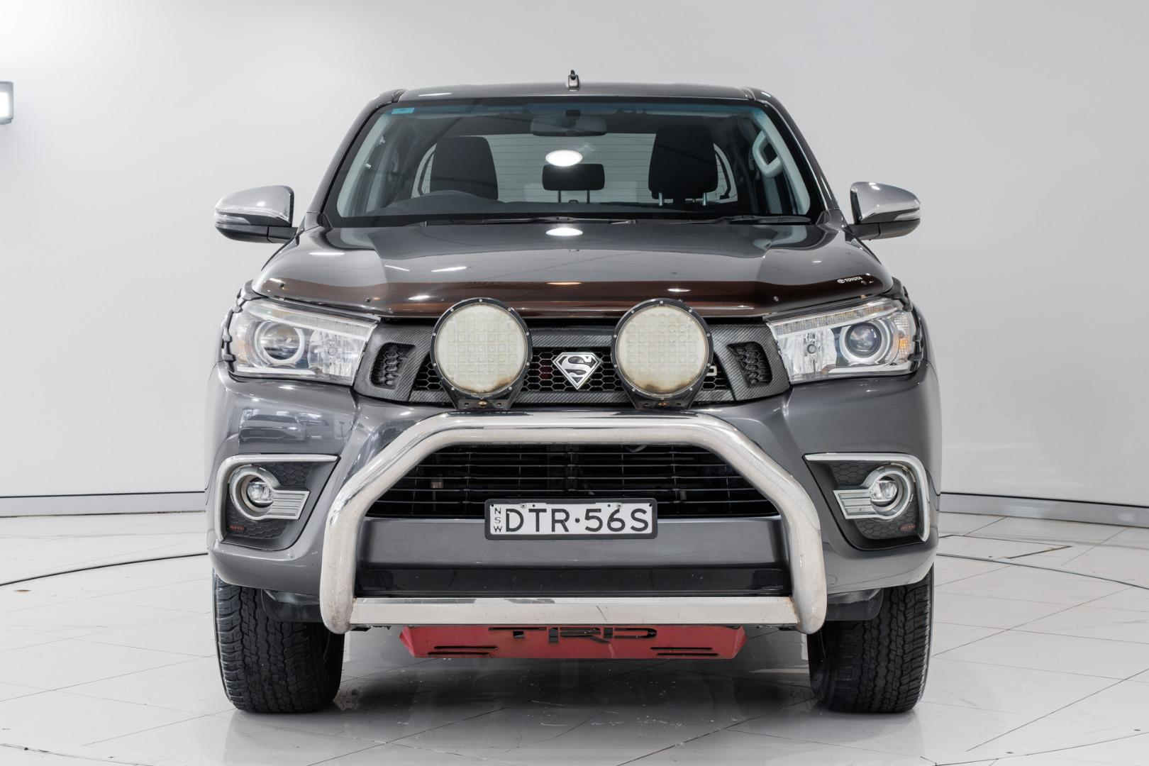 Image of 2017 Toyota HILUX SR5
