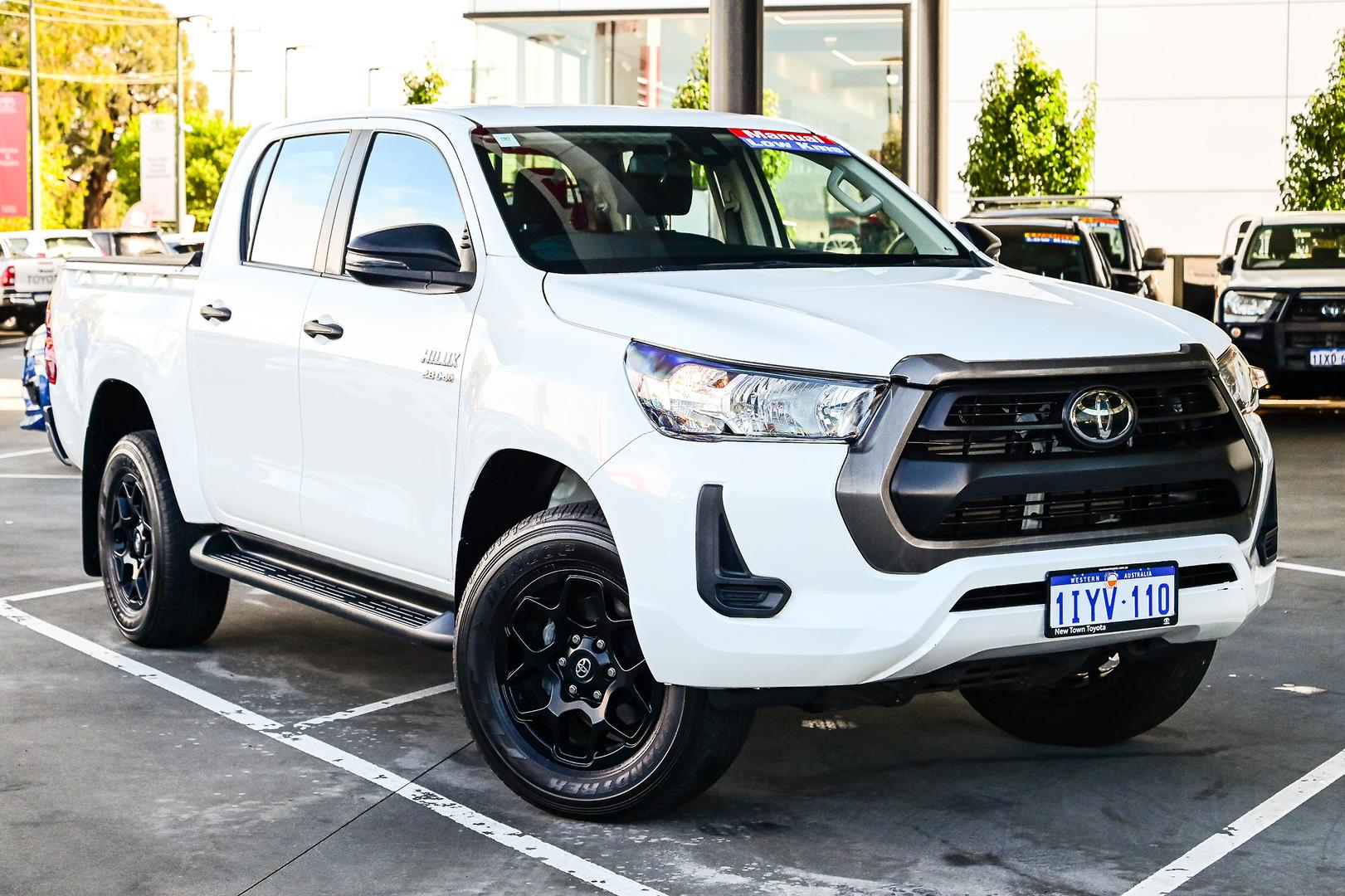 Image of 2022 Toyota Hilux 4x2 SR