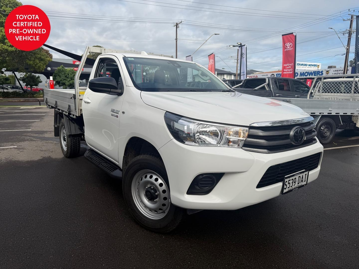 Image of 2023 Toyota Hilux 4x4 SR