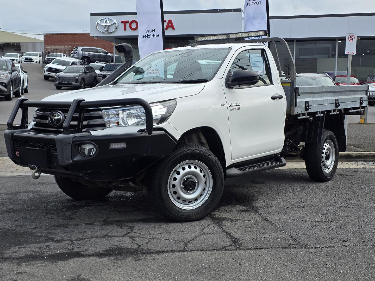 Image of 2021 Toyota Hilux SR