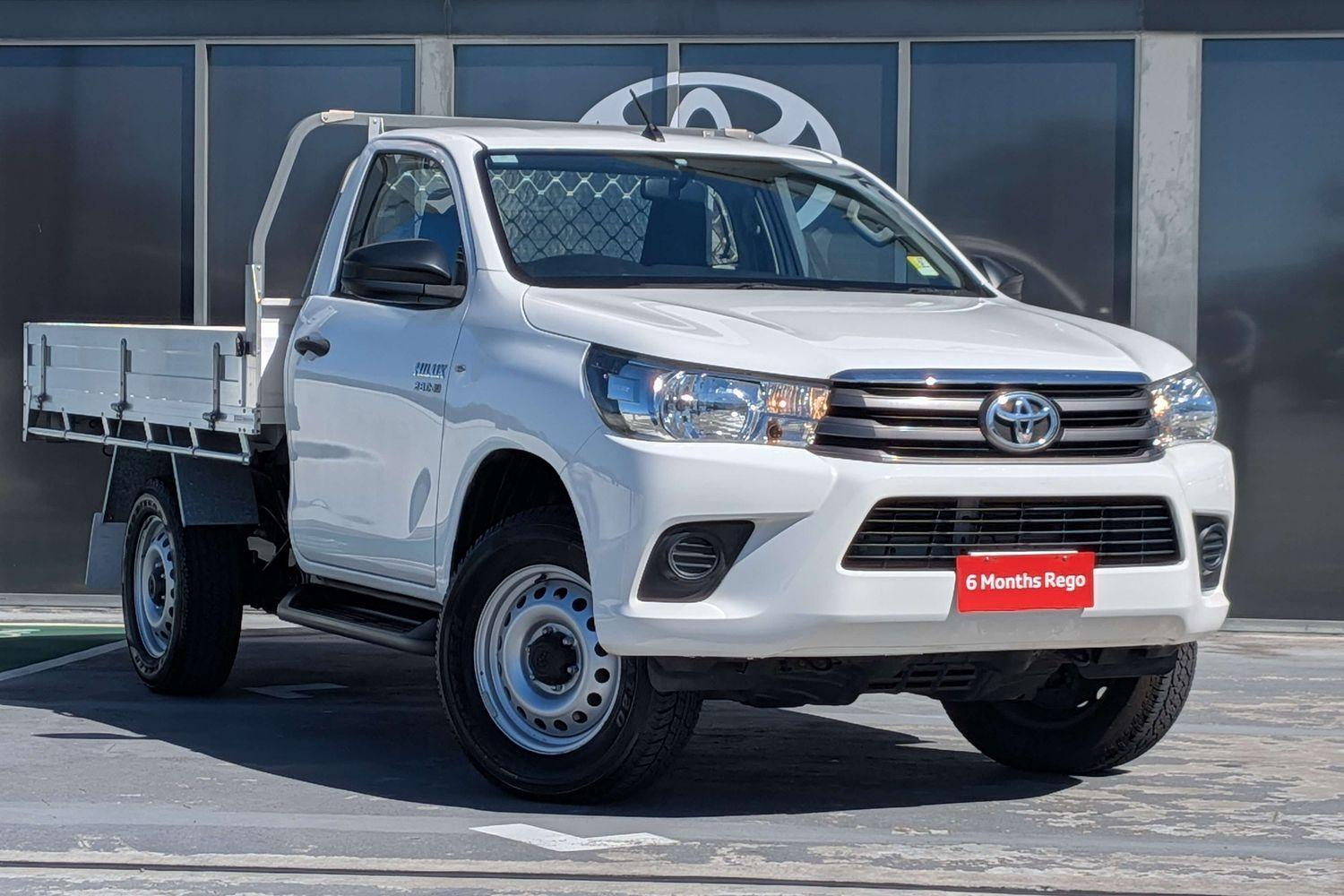 Image of 2018 Toyota Hilux SR