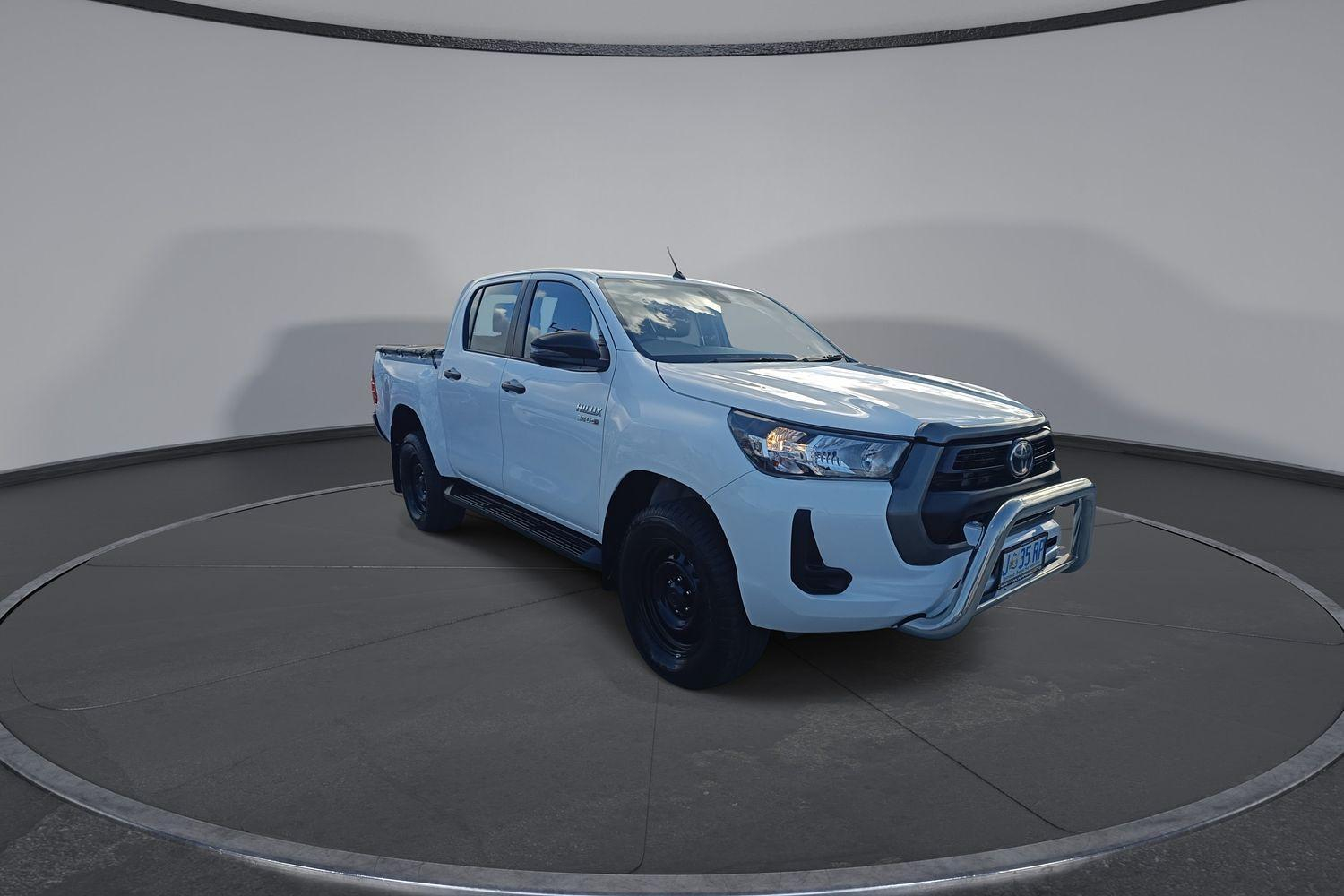 Image of 2021 Toyota Hilux SR