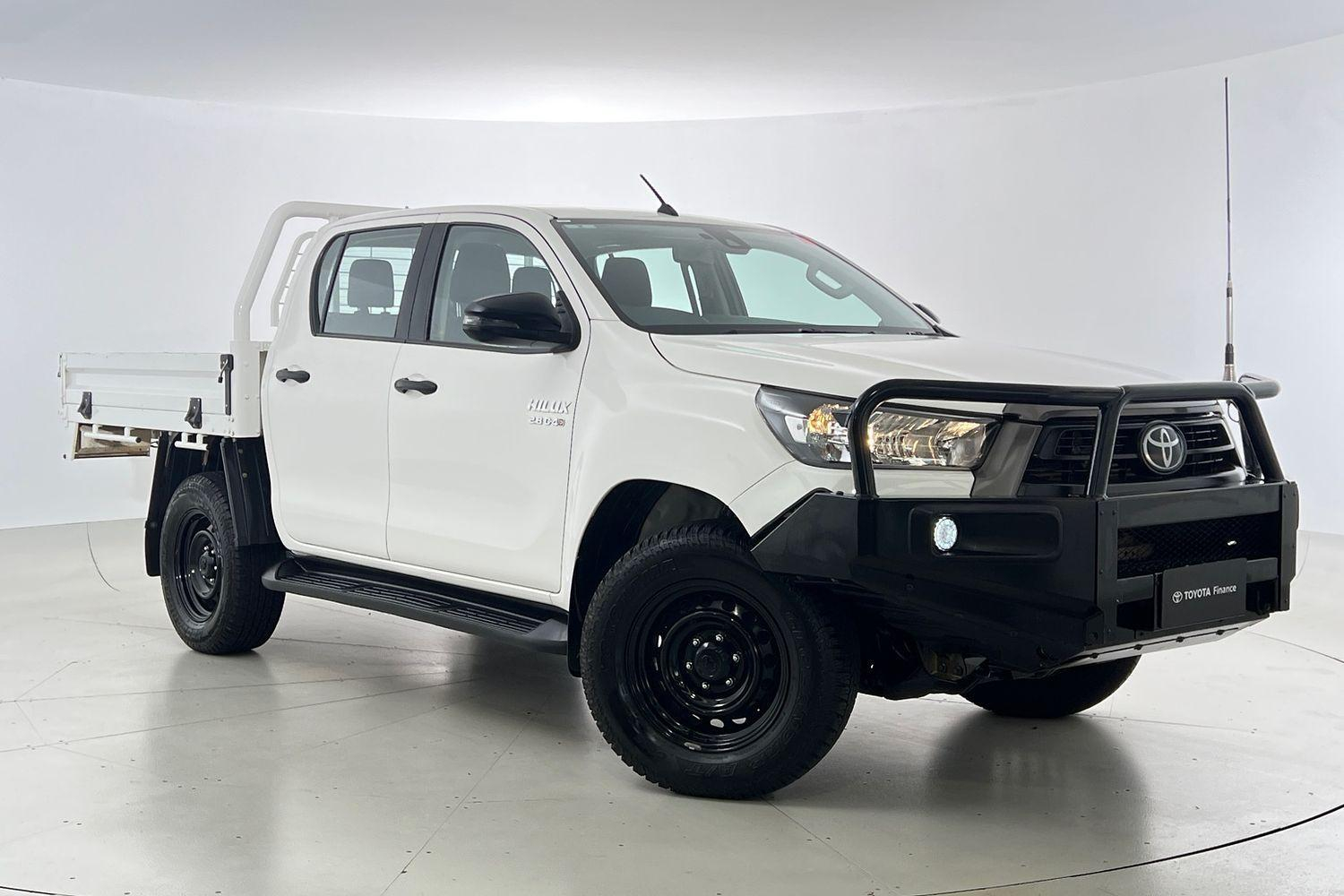 Image of 2021 Toyota Hilux 4x4 SR