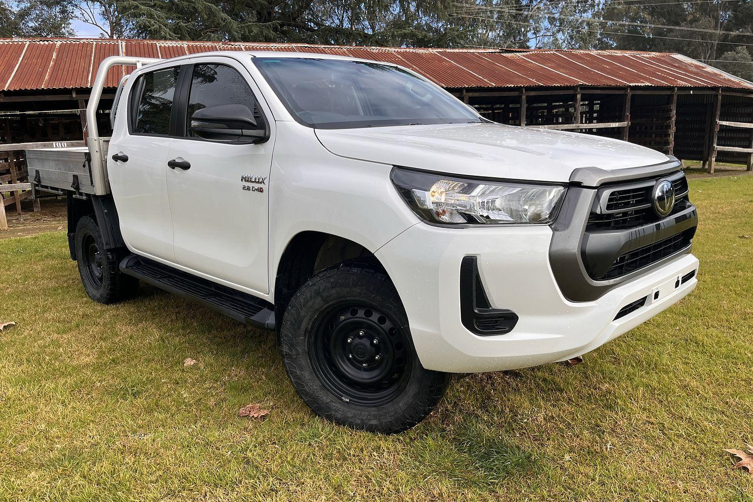 Image of 2022 Toyota HILUX SR