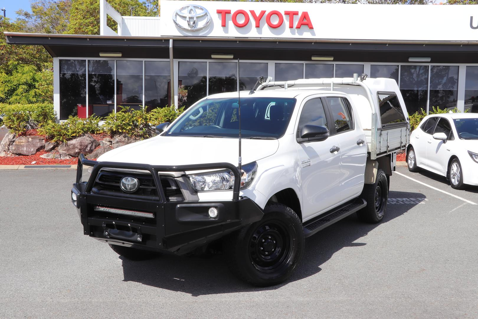 Image of 2021 Toyota Hilux 4x4 SR