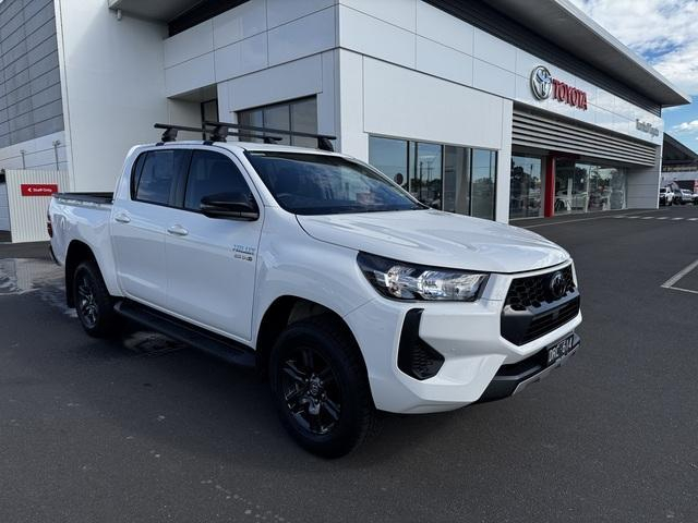 Image of 2025 Toyota Hilux SR