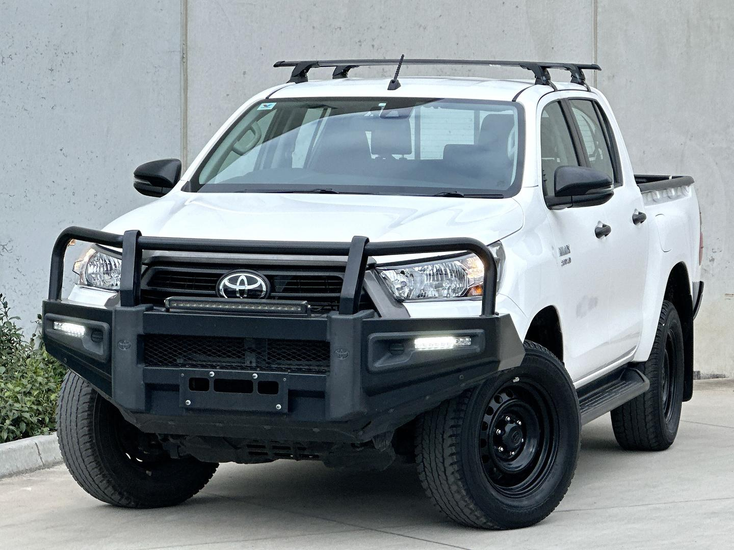 Image of 2021 Toyota Hilux SR
