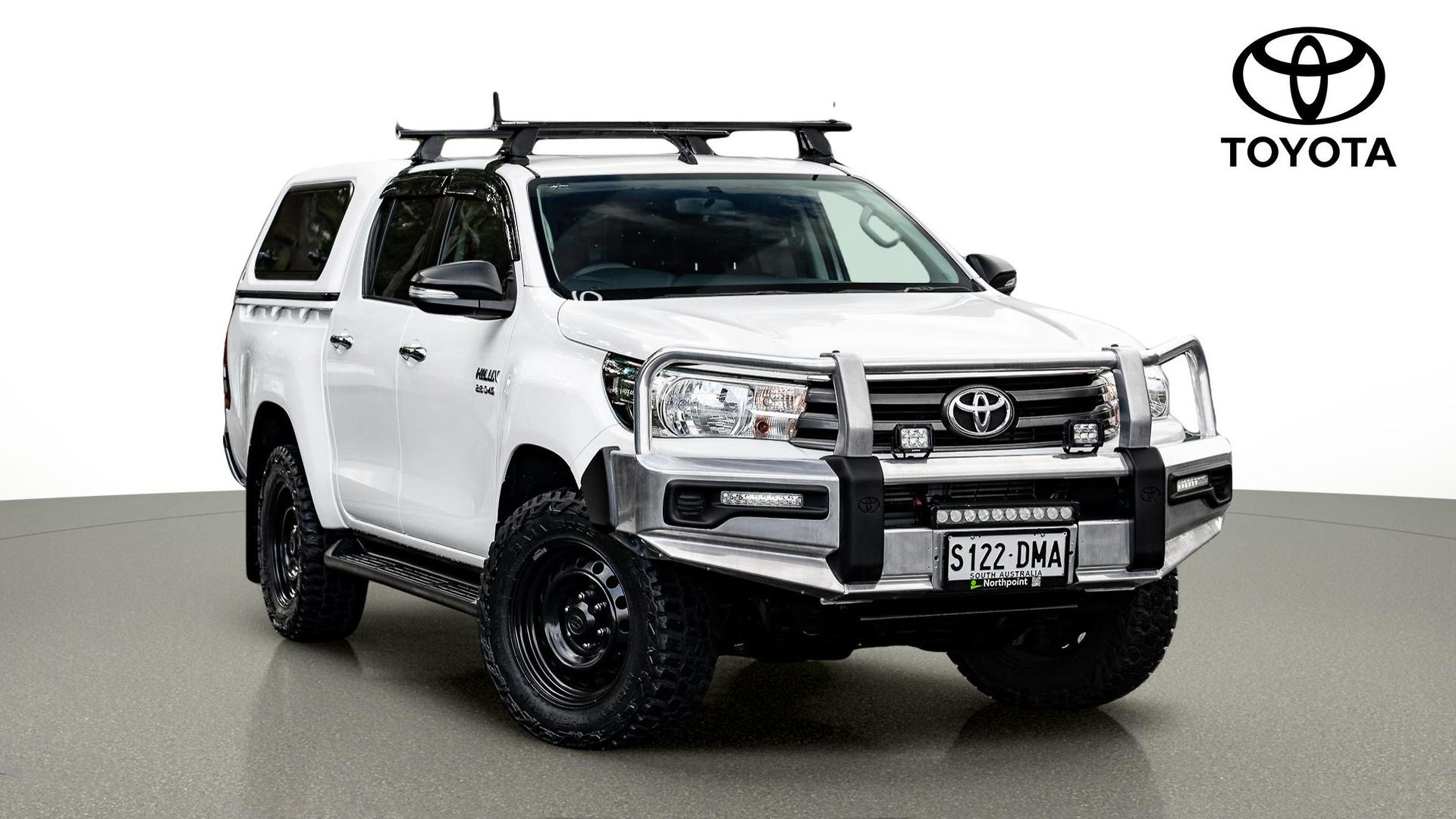 Image of 2016 Toyota HILUX SR