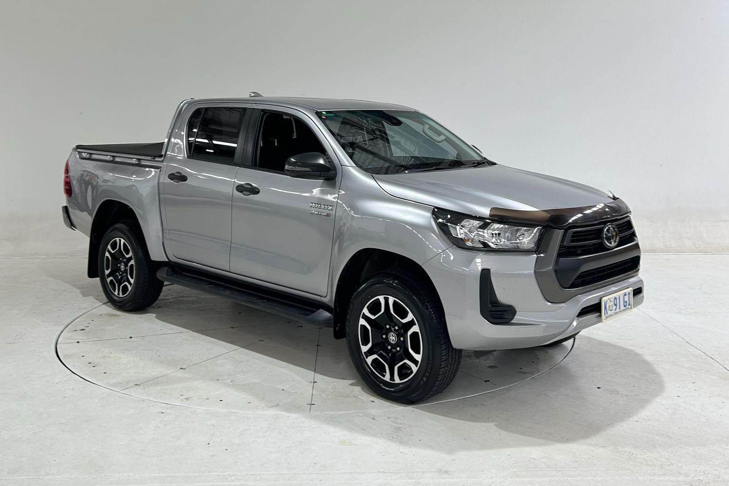 Image of 2022 Toyota Hilux SR