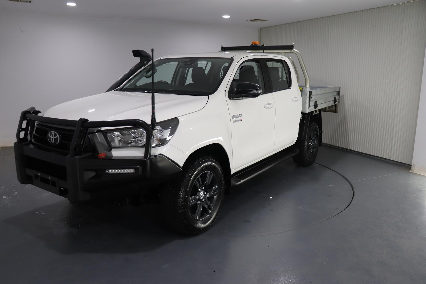 Image of 2023 Toyota Hilux SR