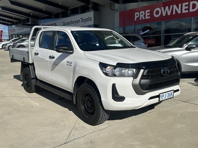 Image of 2022 Toyota Hilux 4x4 SR