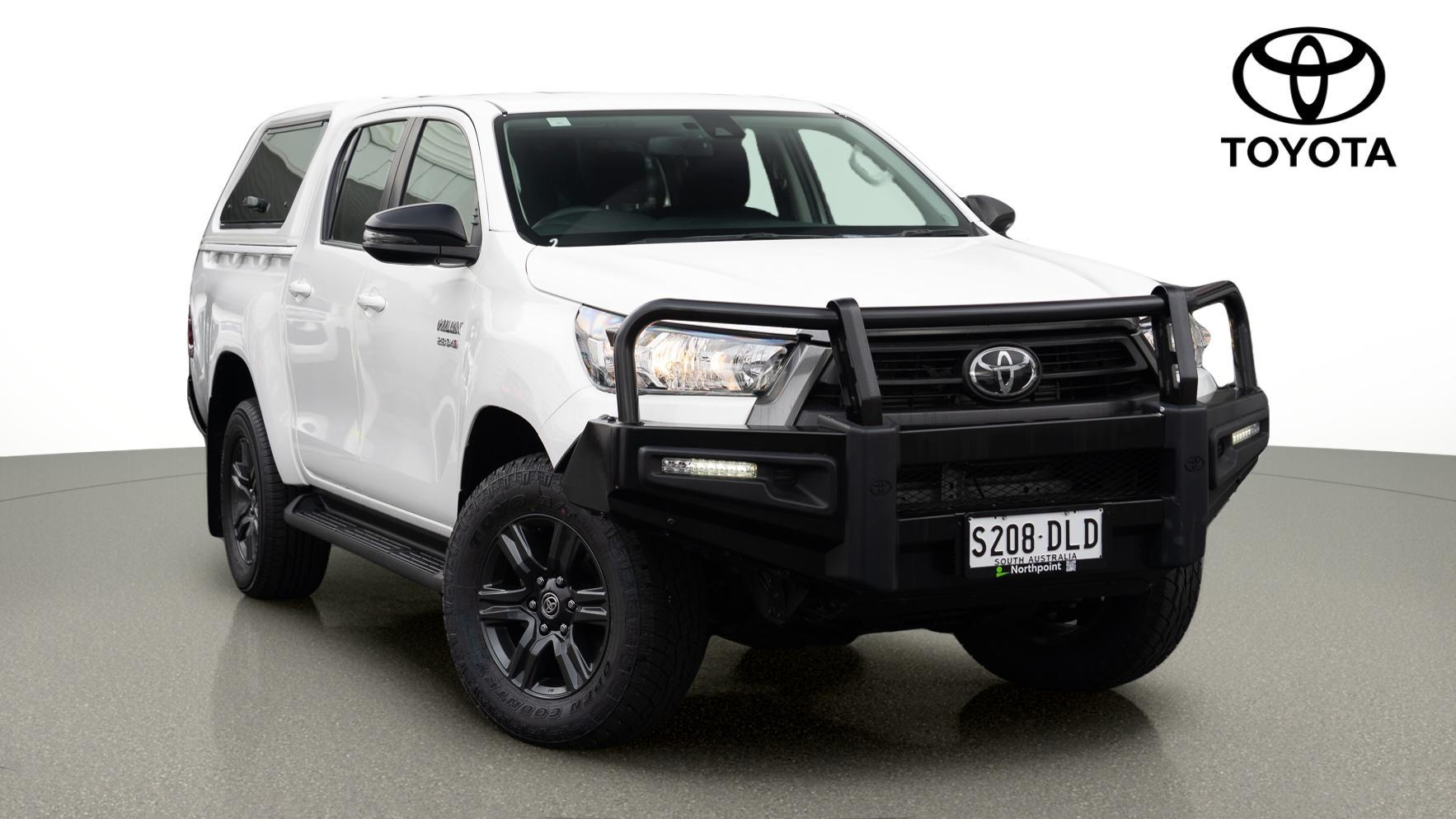 Image of 2022 Toyota HILUX SR