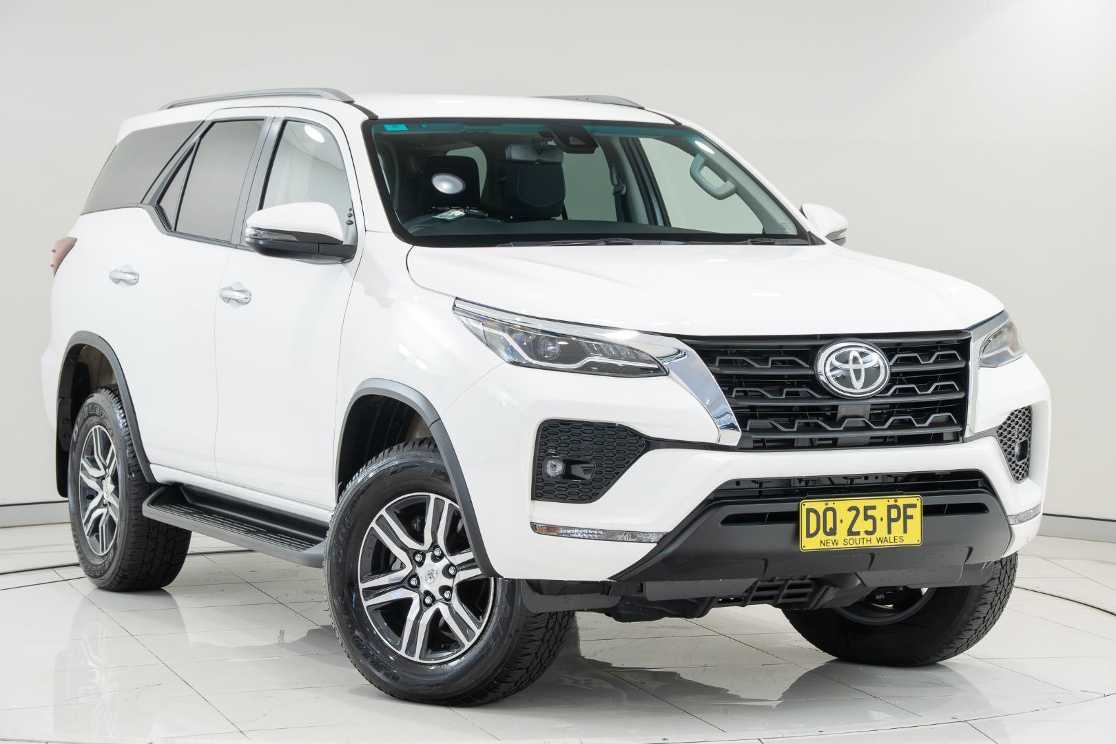 Image of 2025 Toyota Fortuner GXL