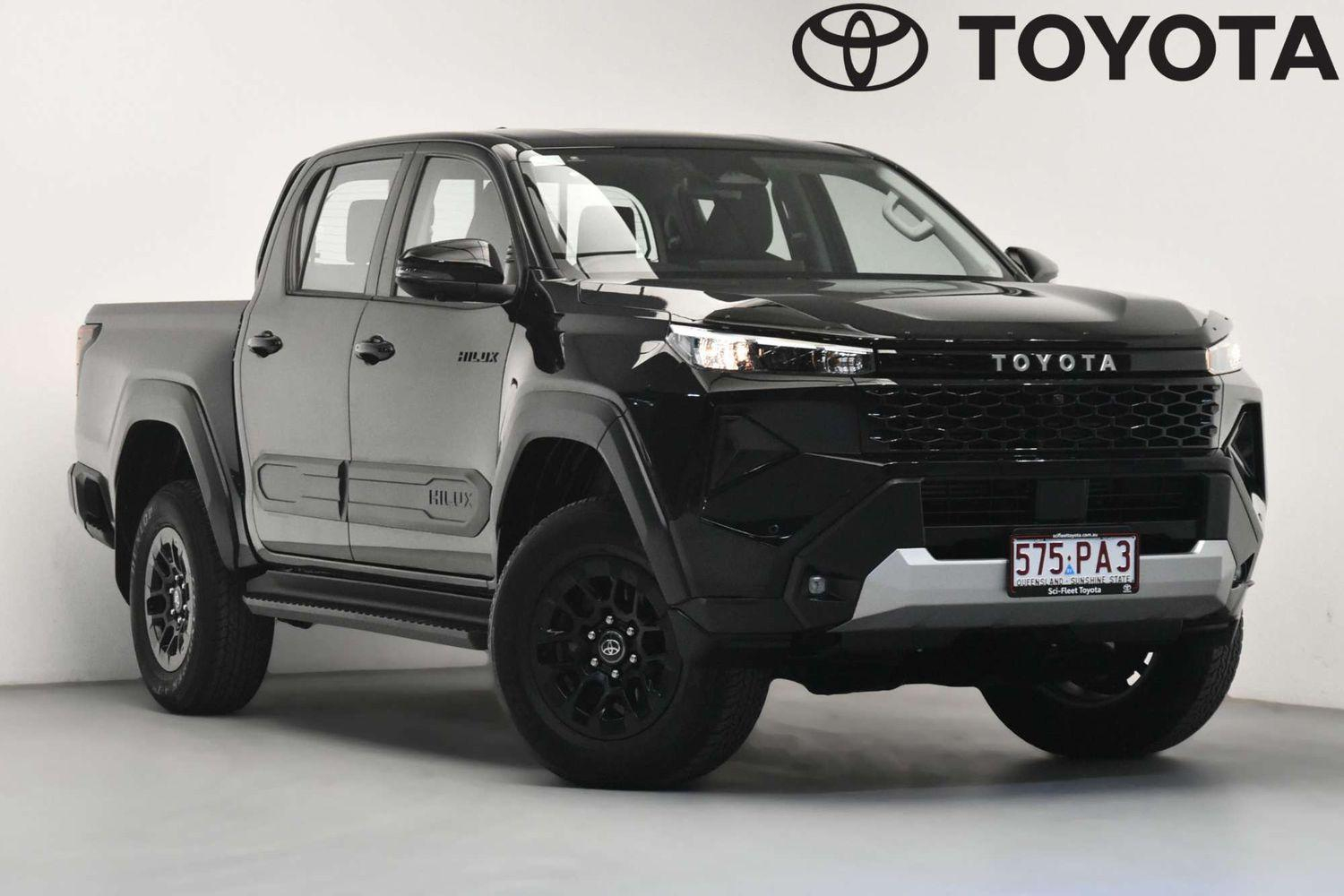 Image of 2025 Toyota Hilux 4x4 SR