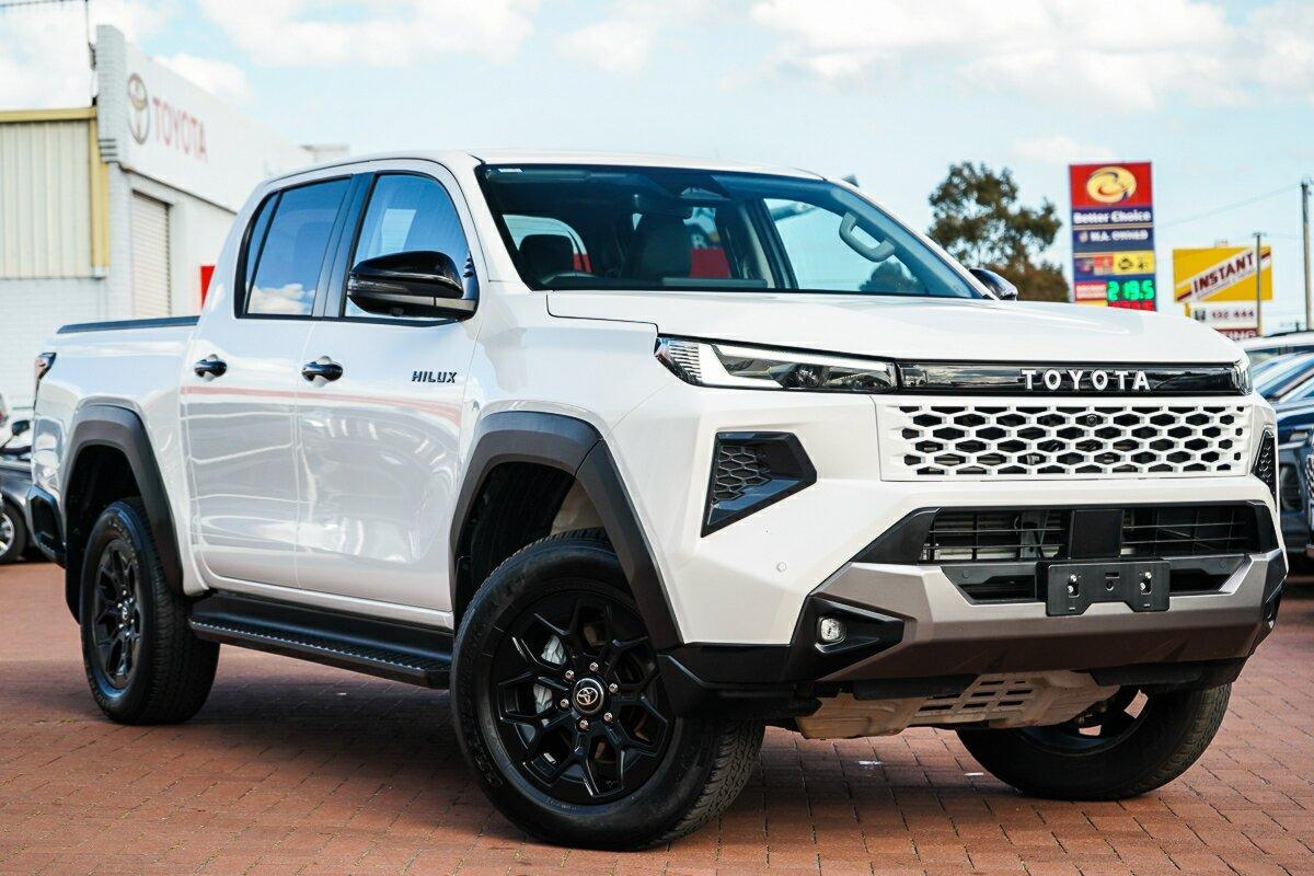 Image of 2025 Toyota Hilux 4x4 Rogue