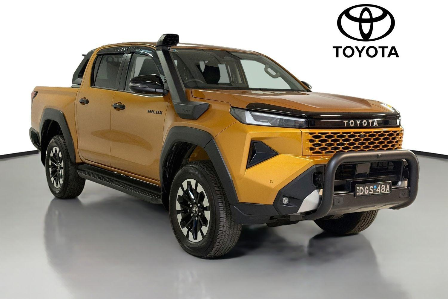 Image of 2025 Toyota Hilux SR5