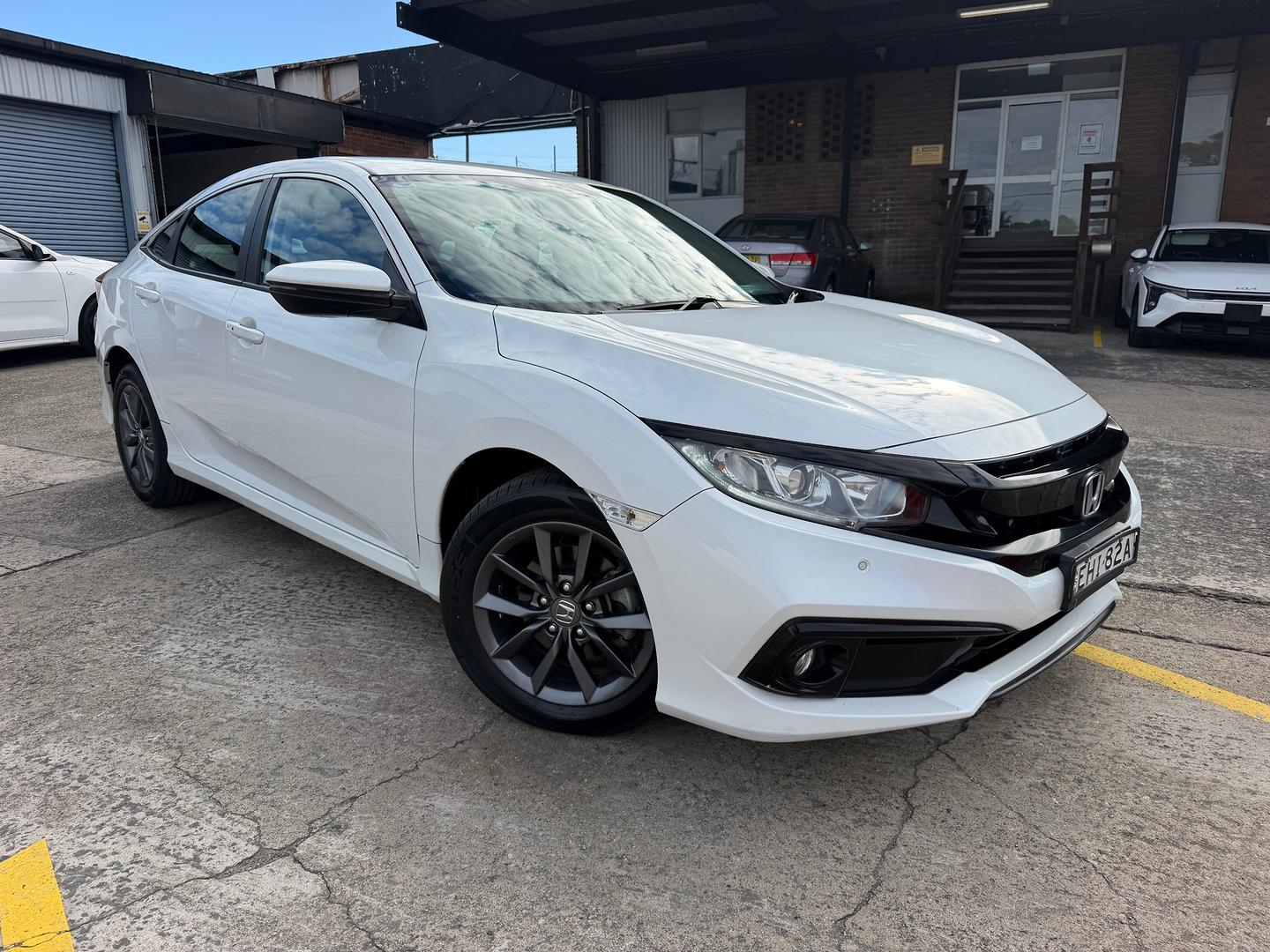 Image of 2020 HONDA CIVIC VTi-S