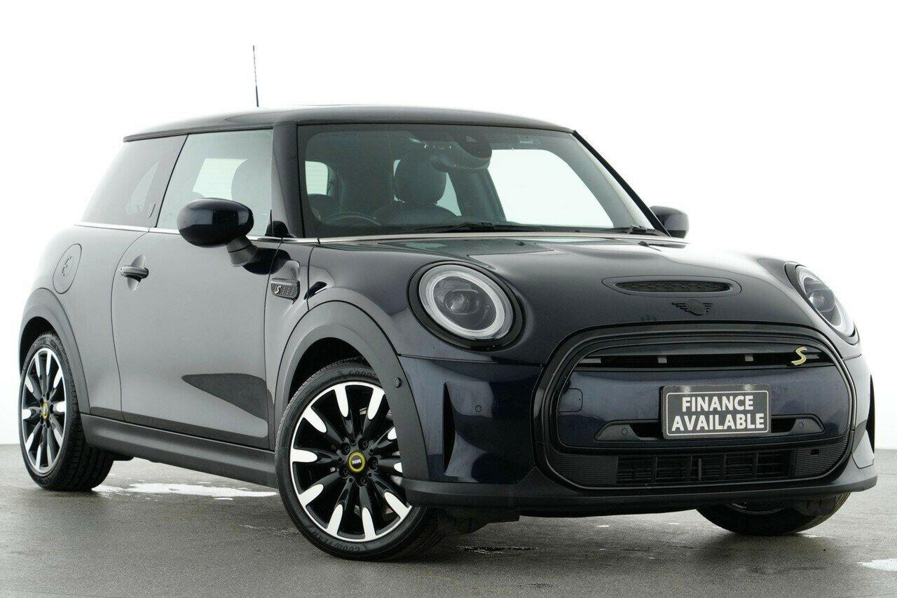 Image of 2022 MINI 3D HATCH Cooper SE Classic