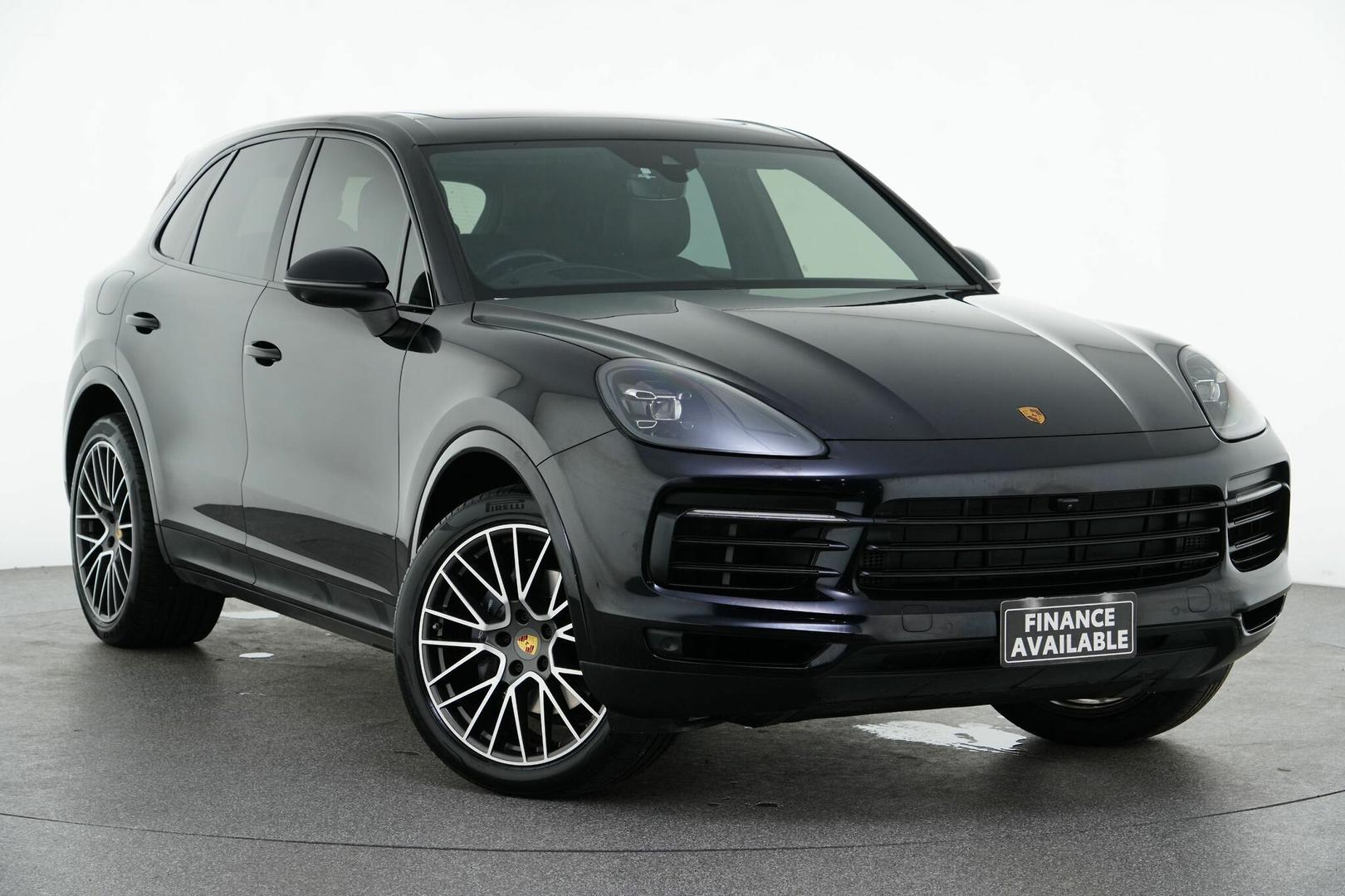 Image of 2020 PORSCHE CAYENNE Base