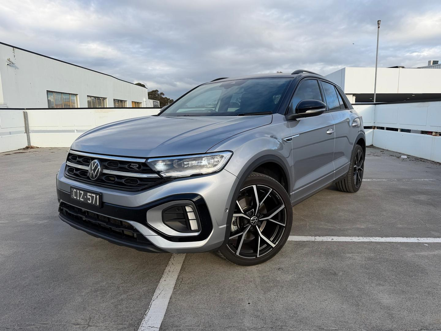 Image of 2023 VOLKSWAGEN T-ROC 140TSI R-Line