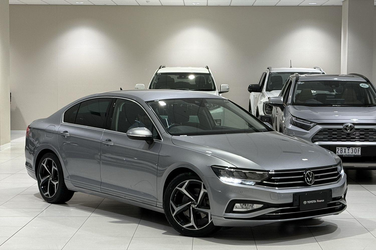 Image of 2022 VOLKSWAGEN PASSAT 140TSI Business