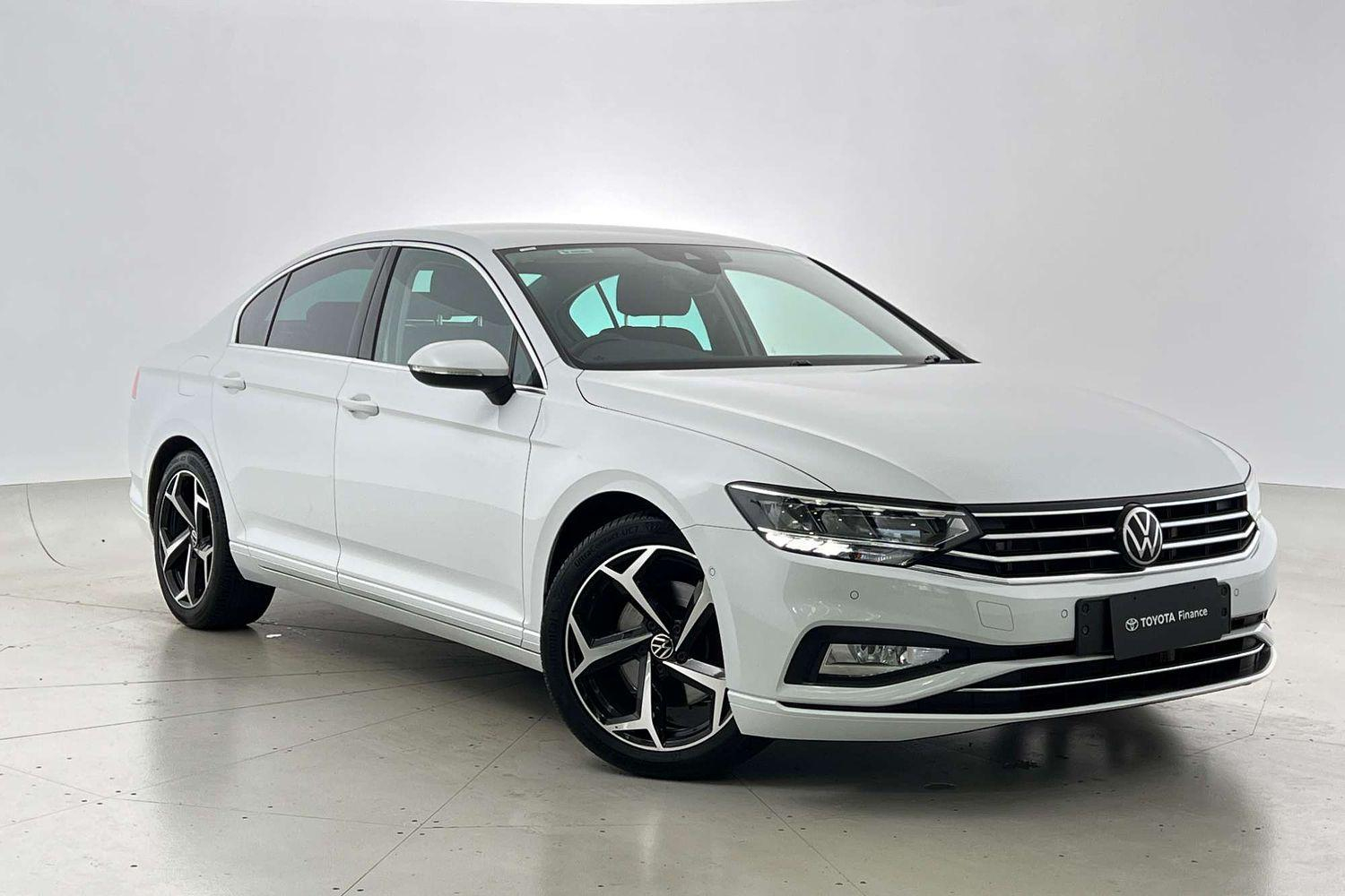 Image of 2022 VOLKSWAGEN PASSAT 140TSI Business