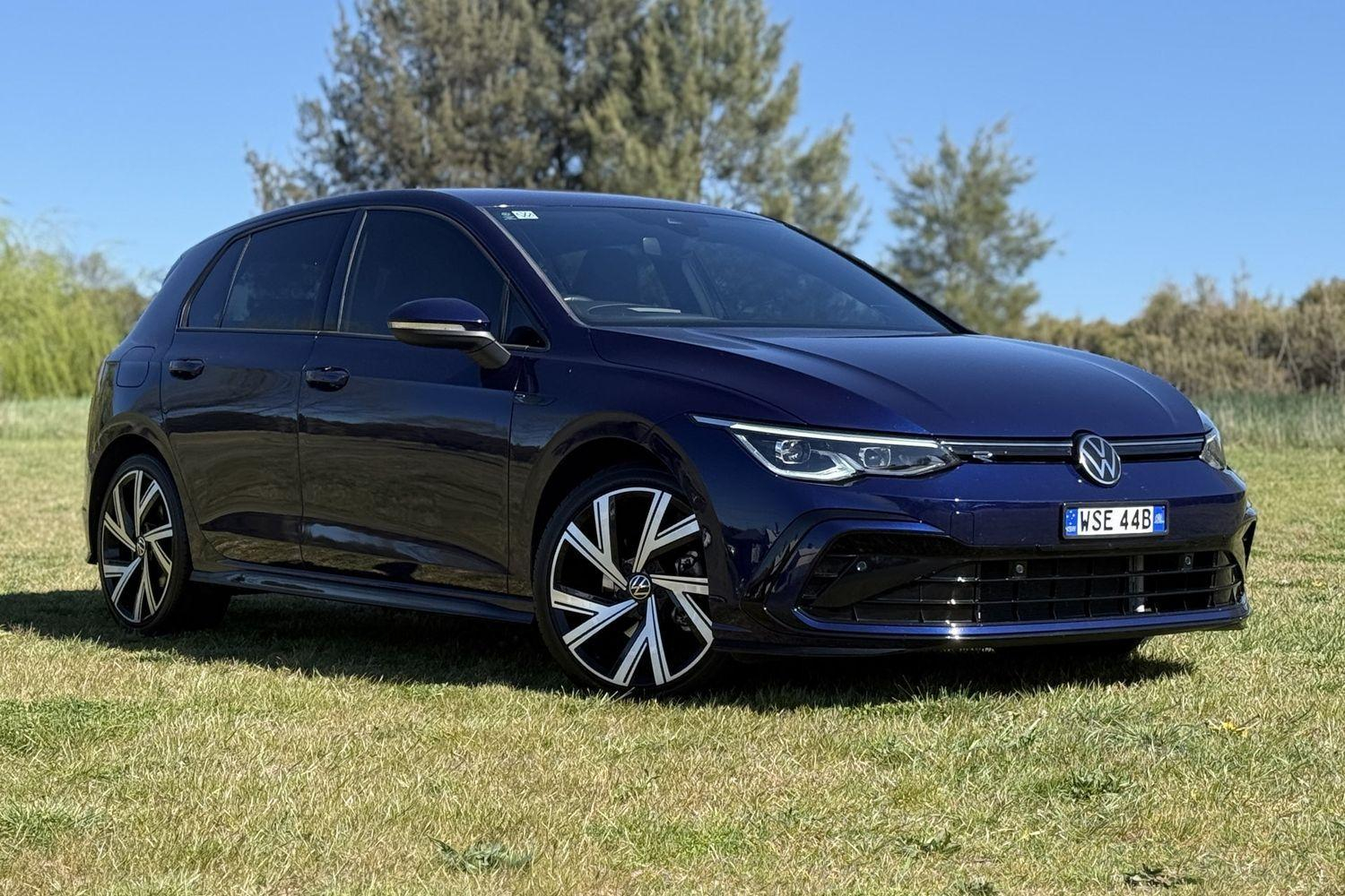 Image of 2022 VOLKSWAGEN GOLF 110TSI R-Line