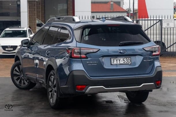 2023 Subaru Outback AWD Touring in Blue