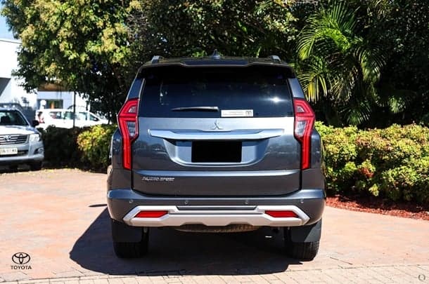 2025 Mitsubishi Pajero Sport GLS in Grey