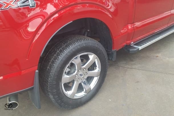2023 Ford F-150 Lariat in Grey