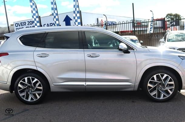 2022 Hyundai Santa Fe Highlander in Silver