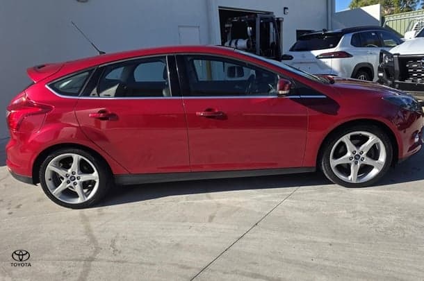 2012 Ford Focus Titanium in Grey