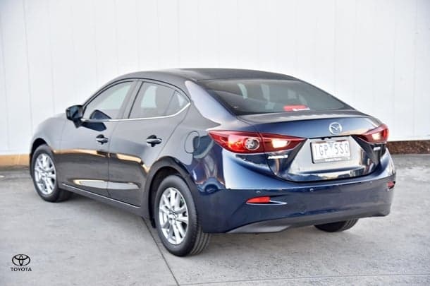 2015 Mazda 3 Maxx in Blue