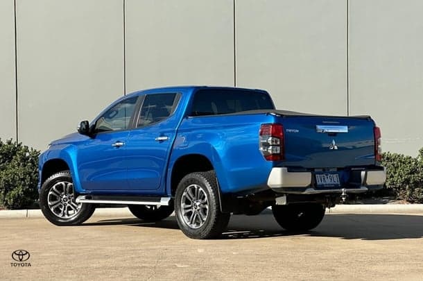 2021 Mitsubishi Triton GLS in Blue