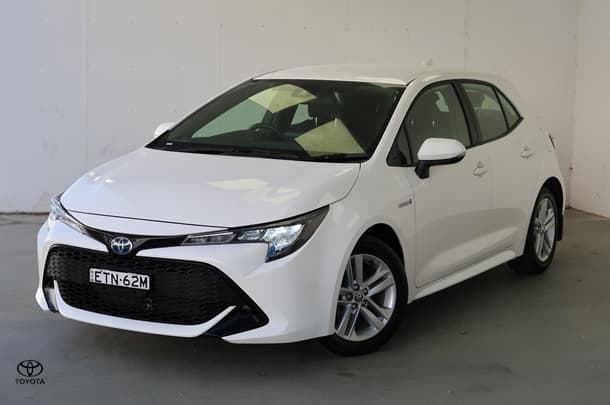 2022 Toyota Corolla Ascent Sport Hybrid in White
