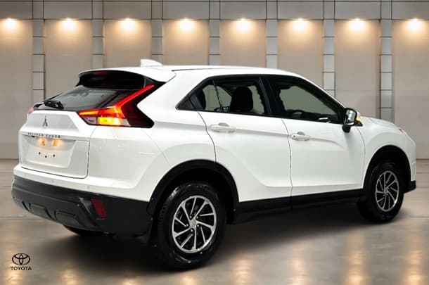 2024 Mitsubishi Eclipse Cross ES in White
